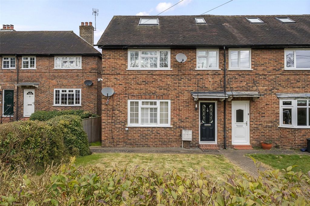 Property photo 2 of 18 External