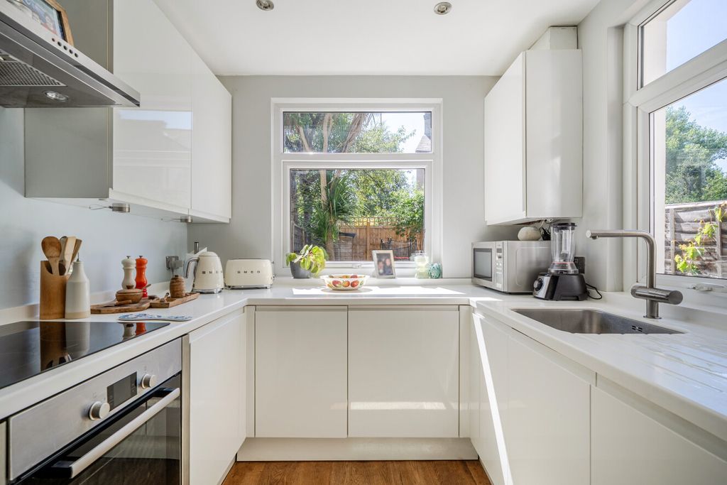 Property photo 2 of 13 1-6A7c6Dbb93146-1...