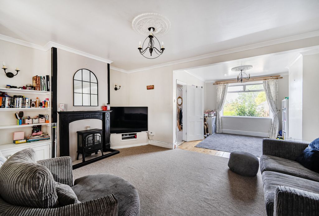 Property photo 2 of 19 1316802-10-68679A...