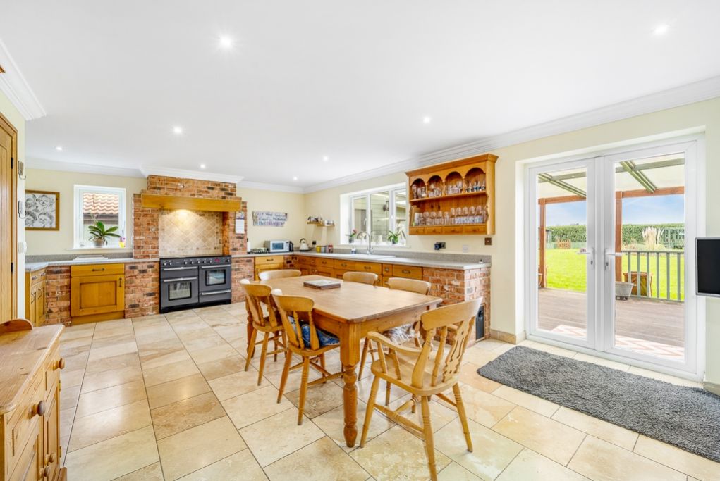 Property photo 2 of 40 Oaktree Barn (Swineshead)-25