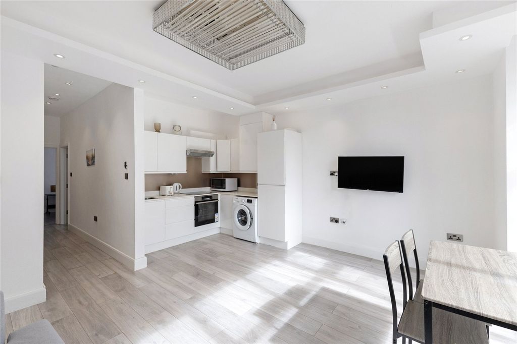 Property photo 2 of 12 Picture No. 09