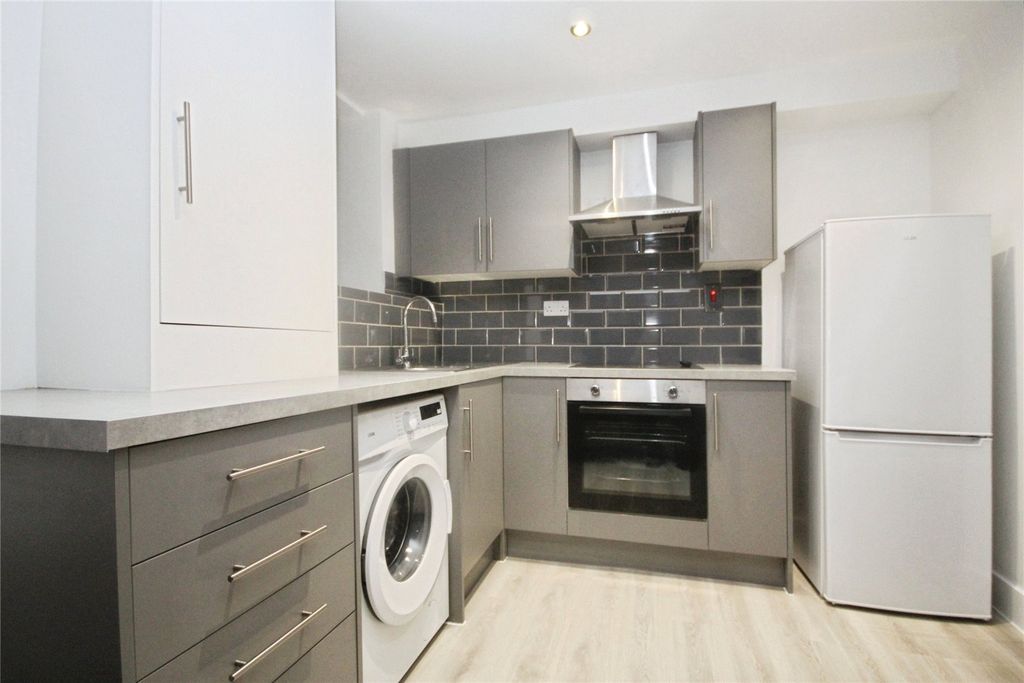 Property photo 2 of 10 Picture No. 27