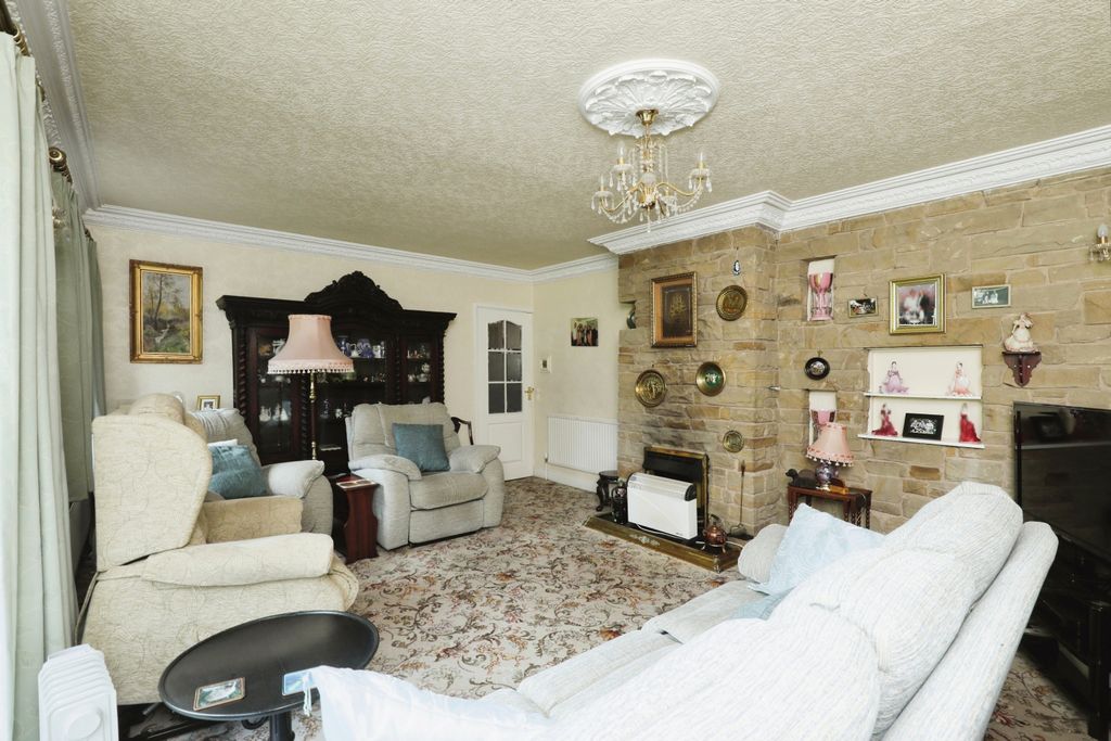 Property photo 3 of 20 8G9A4093