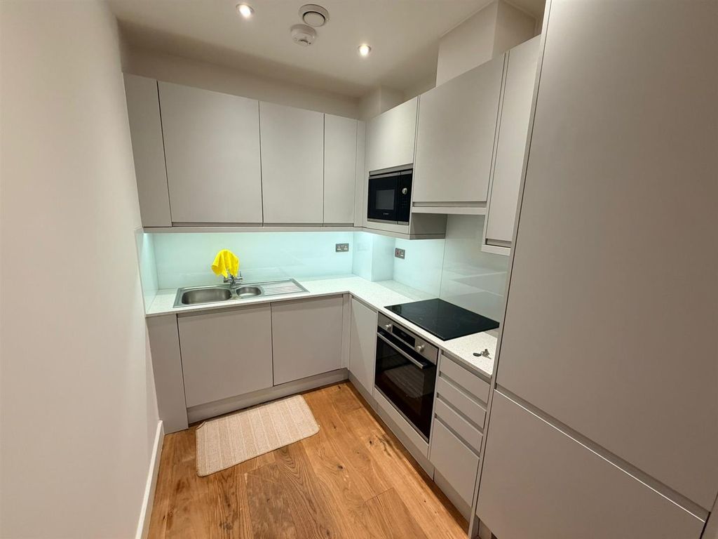 Property photo 3 of 7 Vista Court Flat 41  Lll.Jpeg