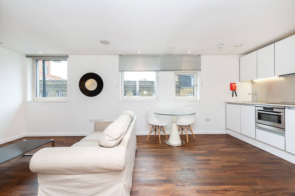 Property photo 3 of 10 Picture No. 21