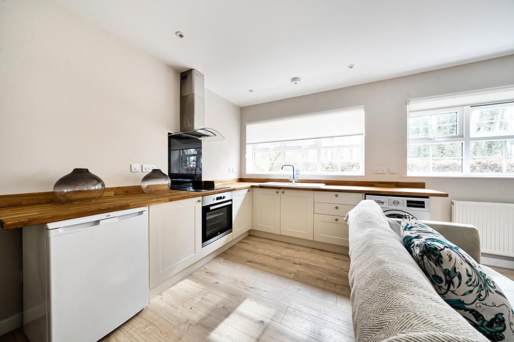 Property photo 2 of 17 Kitchen