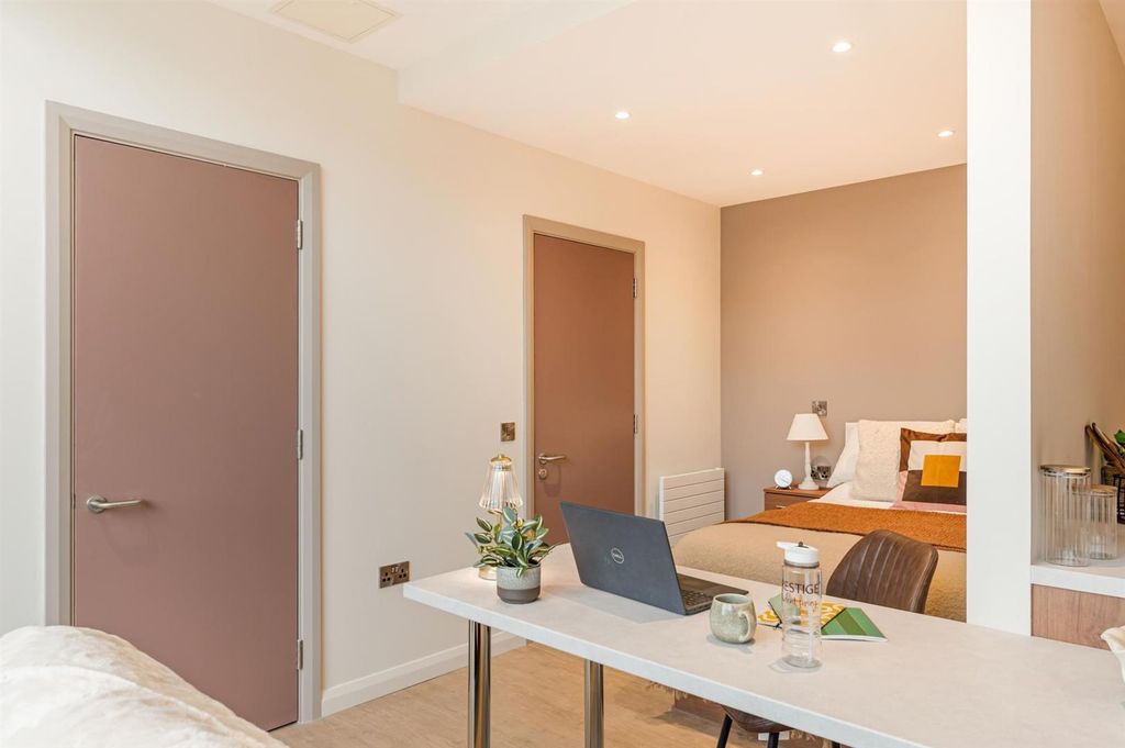 Additional image 11 of Studio to rentElmwood Avenue, Belfast BT9