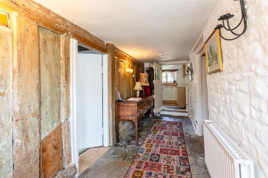 Property photo 3 of 27