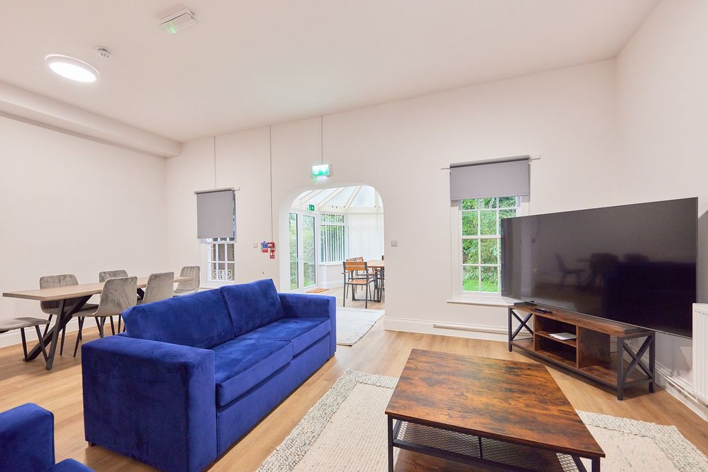 Property photo 2 of 54 Lr 026 03Oct2025 Moment Photography.Jpg