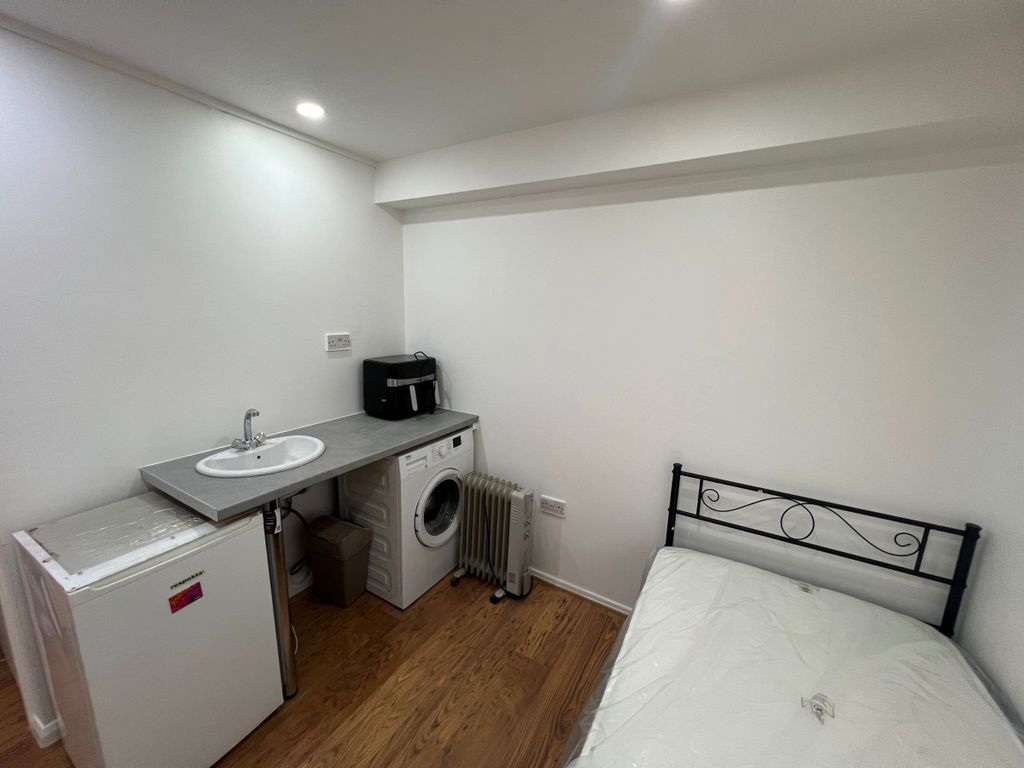 Property photo 2 of 3