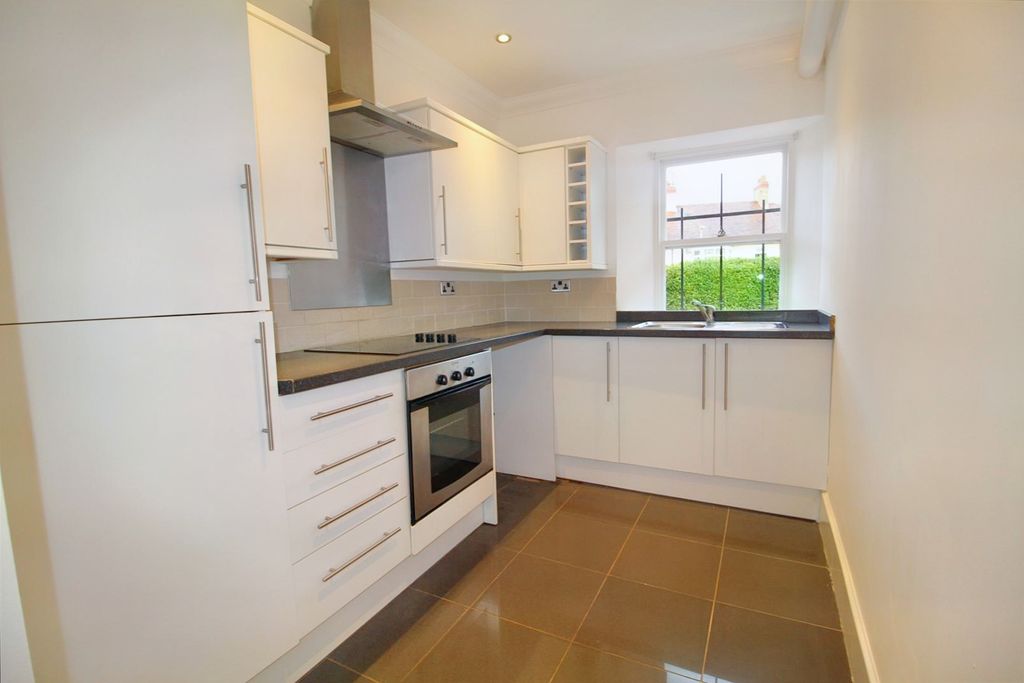 Property photo 3 of 15 General Media-Librar