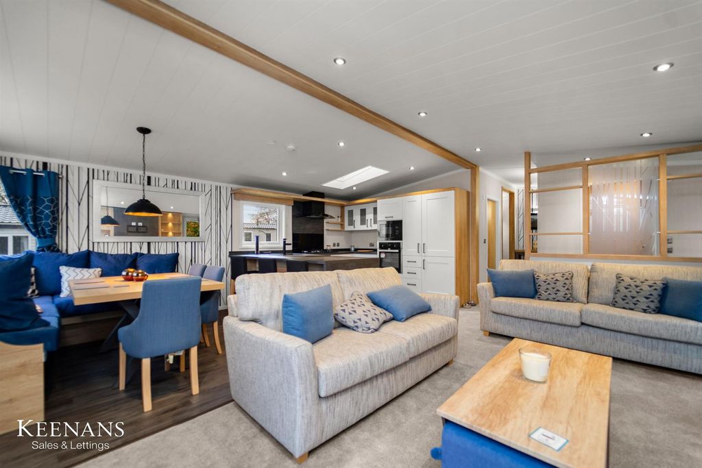 Property photo 2 of 14 Dsc03712.Jpg