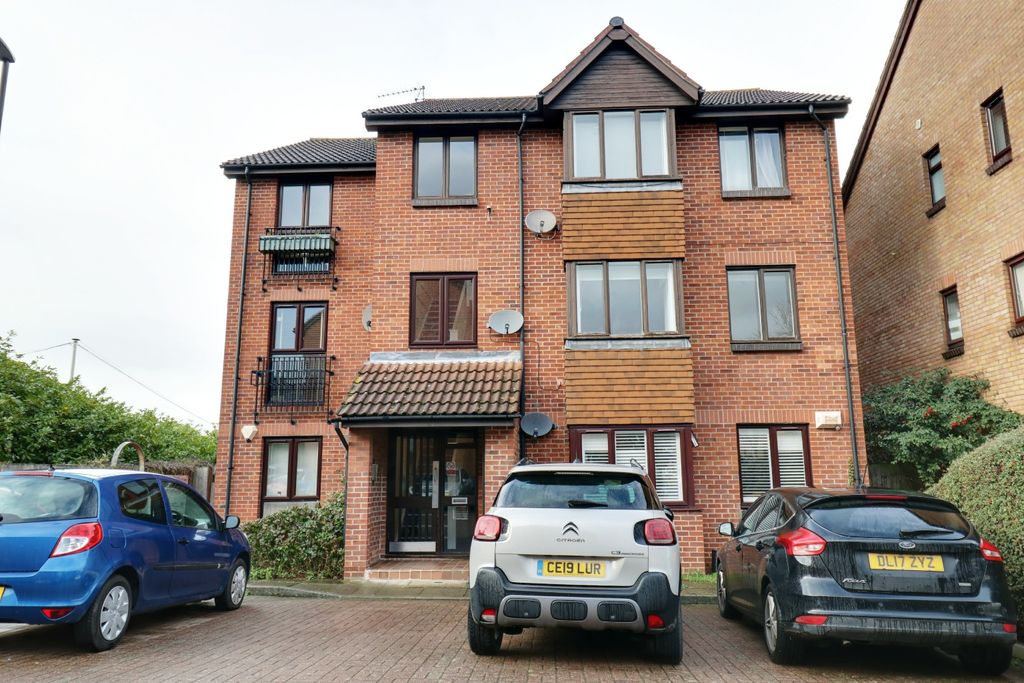 Property photo 1 of 12 4878231