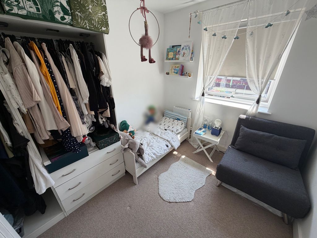 Property photo 3 of 12