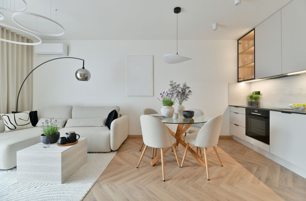 Property photo 1 of 2