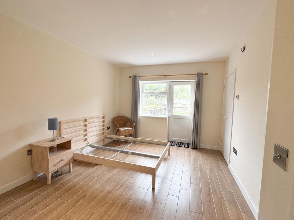 Property photo 3 of 12 20260320_090213888_0.0.Jpg