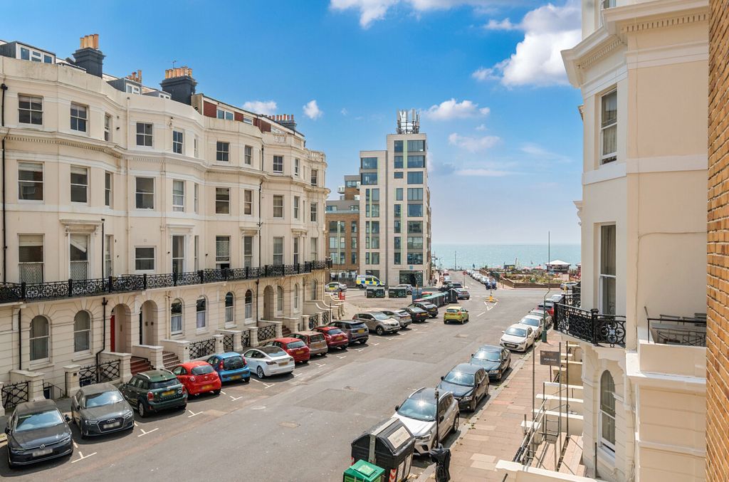 Property photo 3 of 14 1488524-19-6A5A2B...