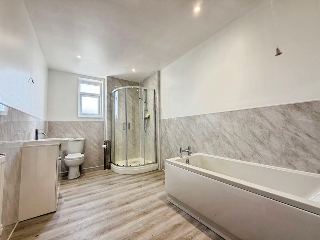 Property photo 3 of 13 6Ab6d878-8-4D0B-8588-67F0E6Fca569-8666-00000297E0C