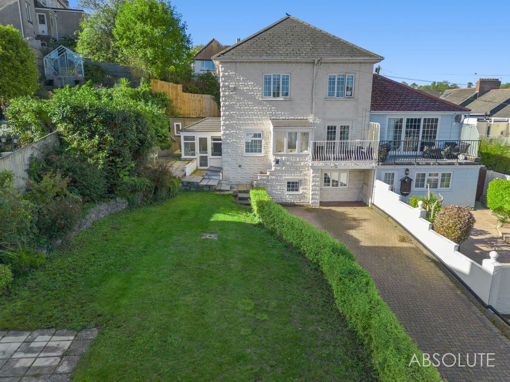 Property photo 1 of 30