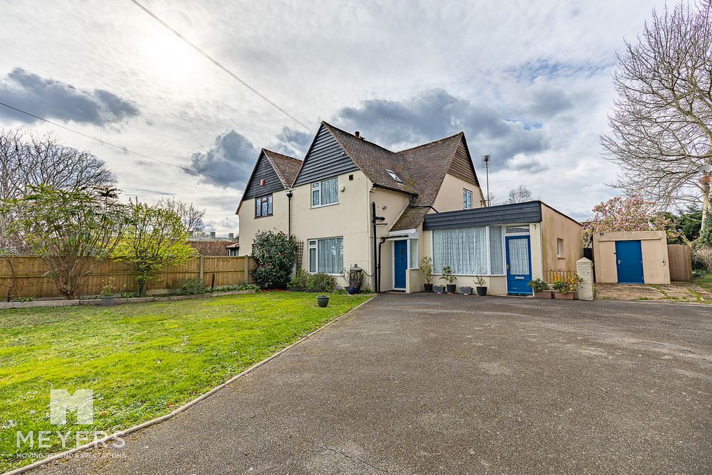 Property photo 1 of 13