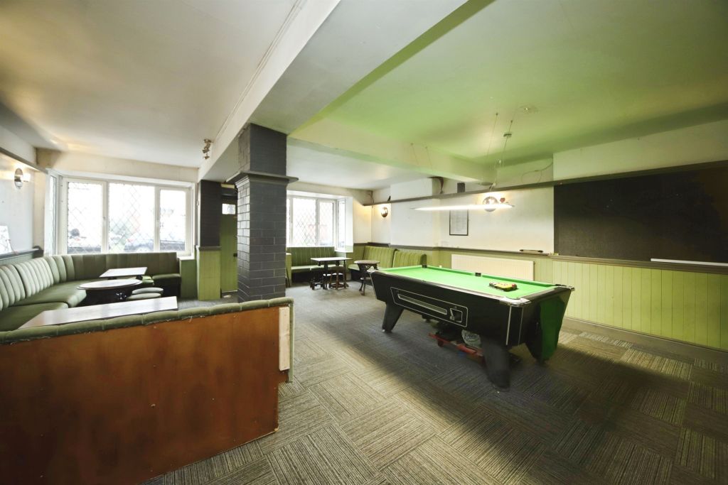 Property photo 3 of 16