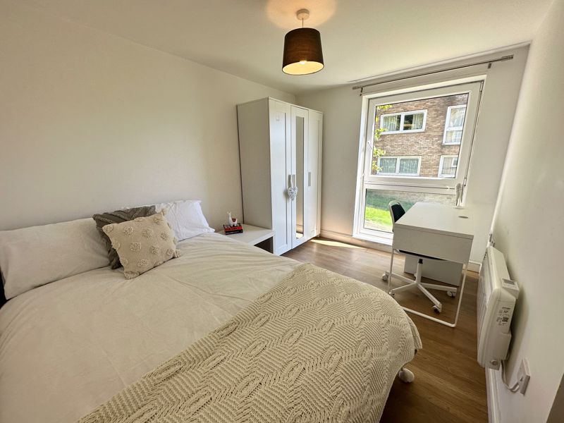 Property photo 3 of 9 Bedroom