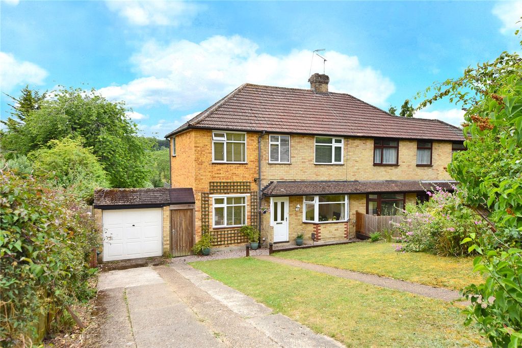 Property photo 1 of 21 Picture No. 02