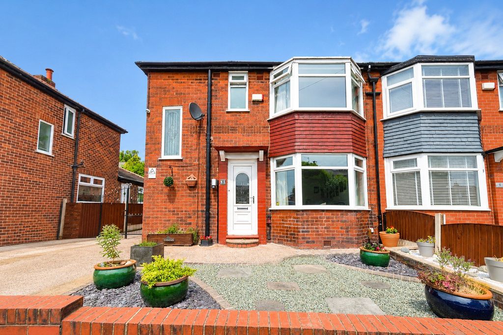 Property photo 1 of 16 External