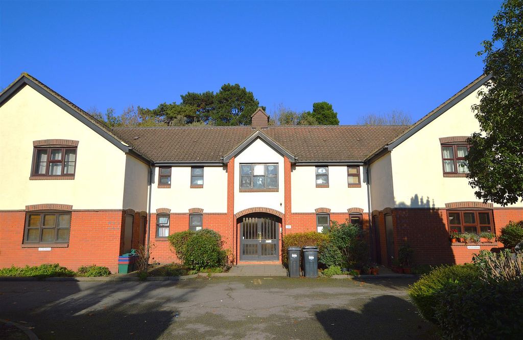 Property photo 1 of 6 24 Beaumont Place Nov.Jpg