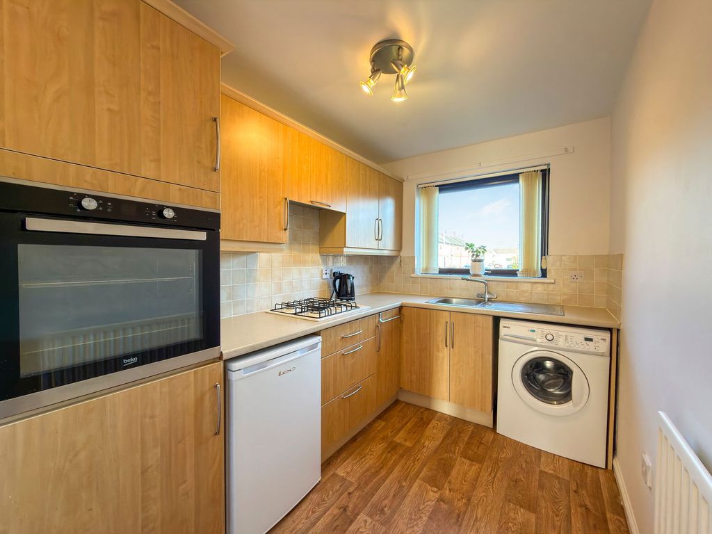 Property photo 2 of 11