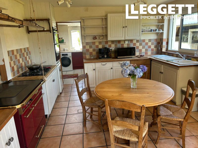 Property photo 3 of 10