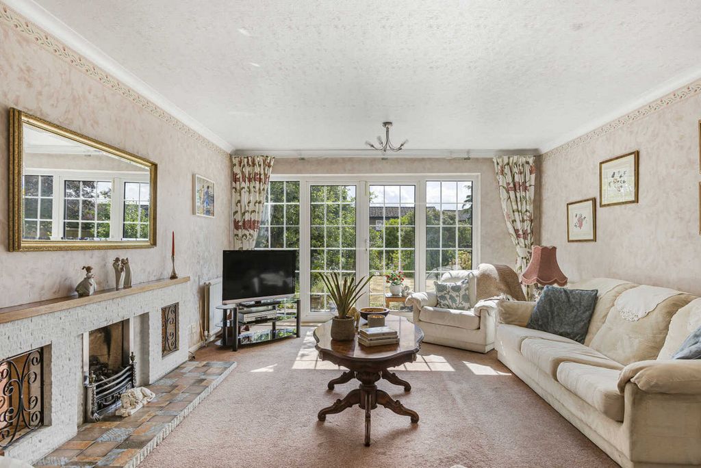 Property photo 2 of 16