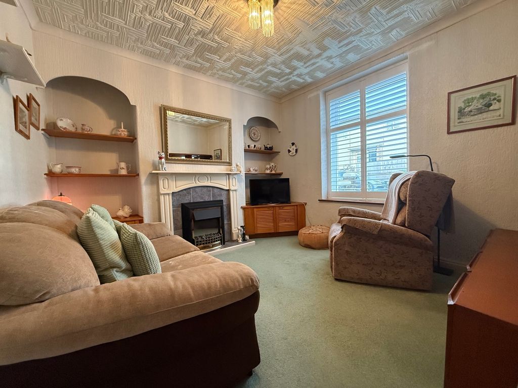 Property photo 2 of 13 Photograph