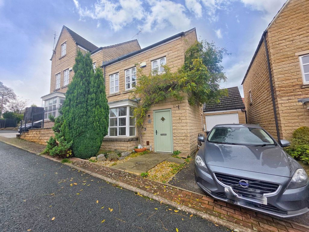 Property photo 2 of 23