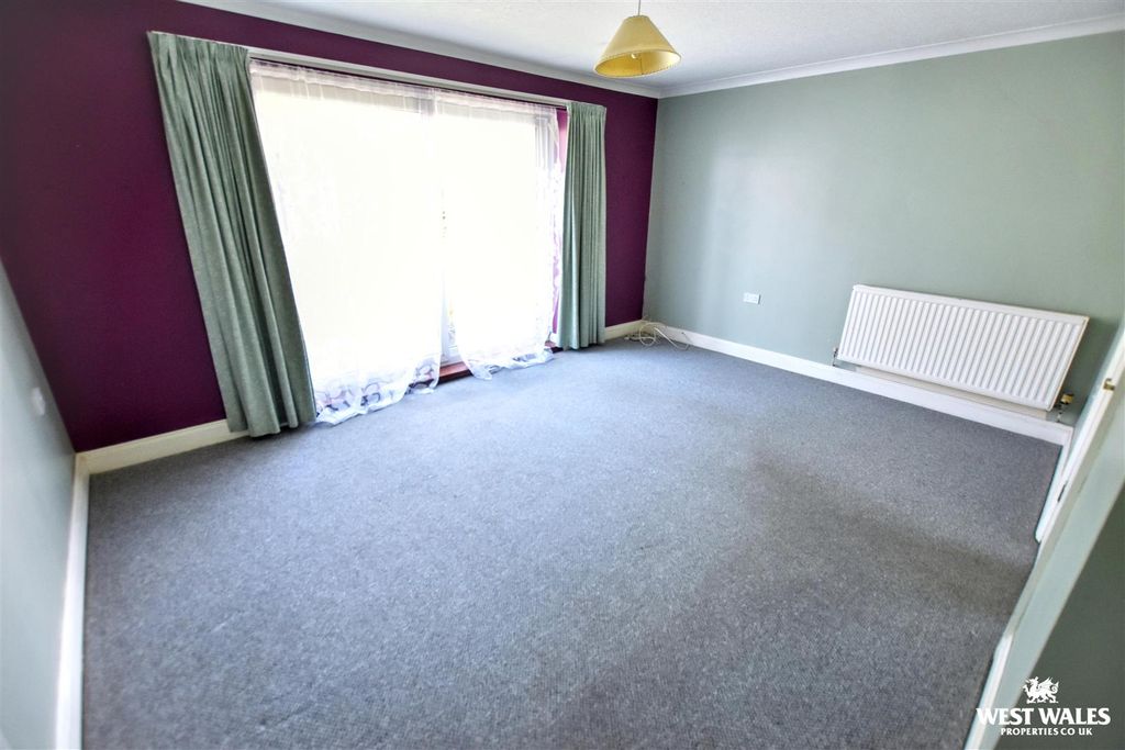 Property photo 2 of 14 7 (26).Jpg