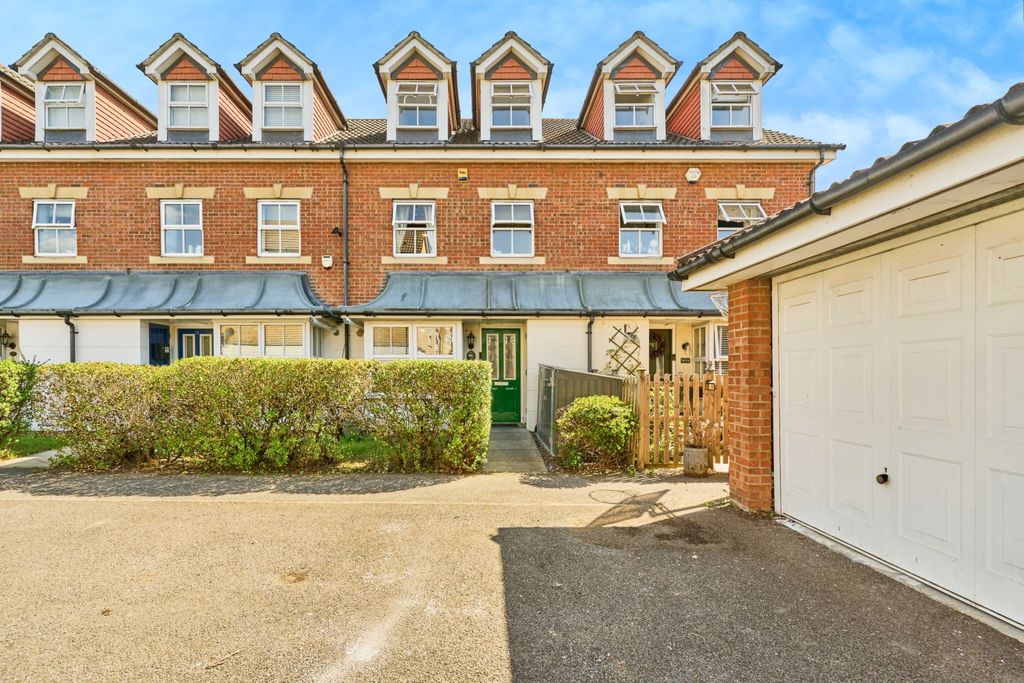 Property photo 1 of 20