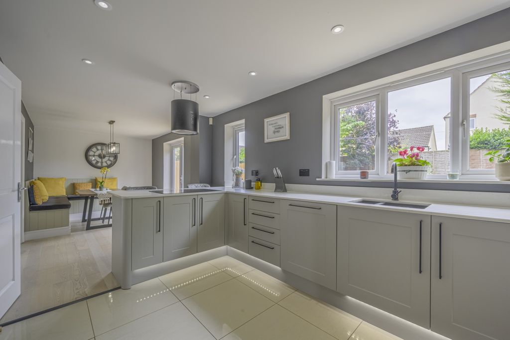 Property photo 1 of 32 Dsc_1355-Edit