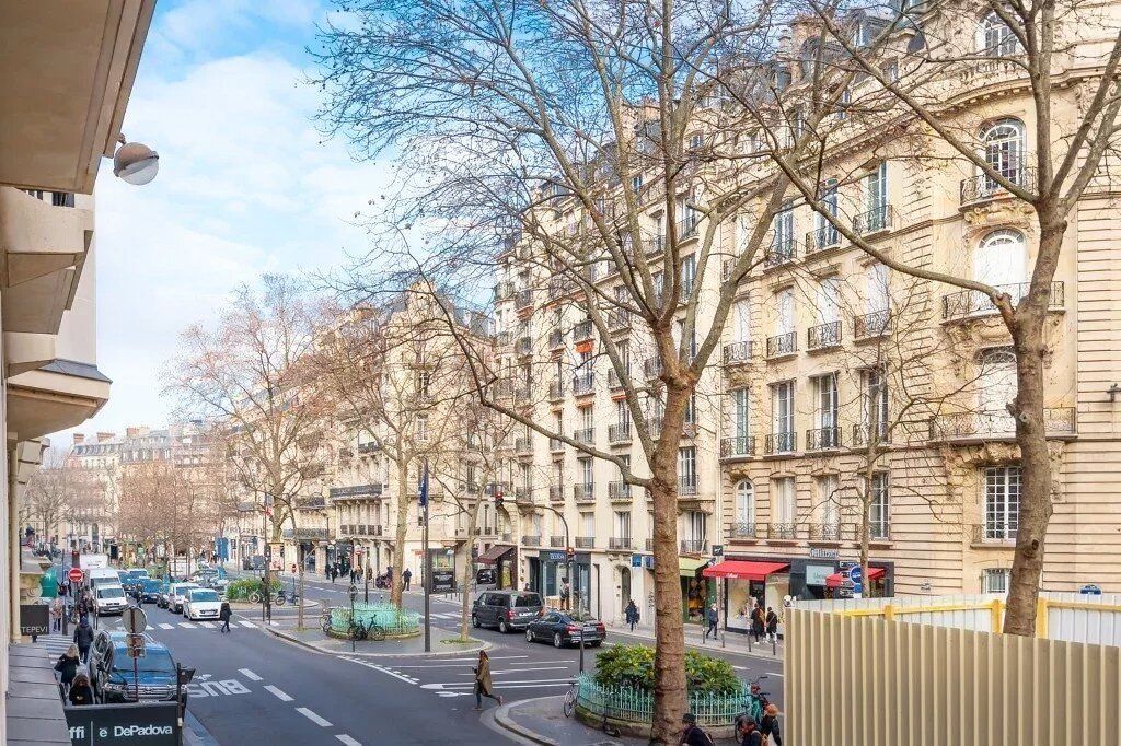Property photo 1 of 20 Paris VII Raspail - 259 m² Of Office Or Residential Space