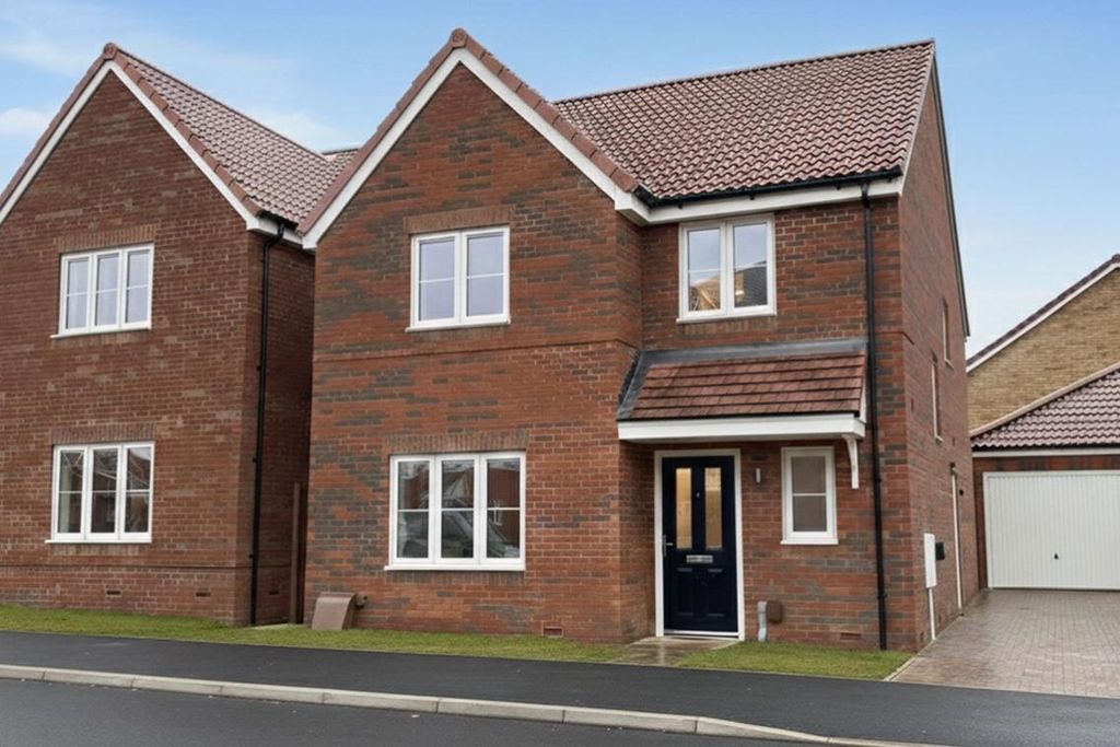 Property photo 1 of 8