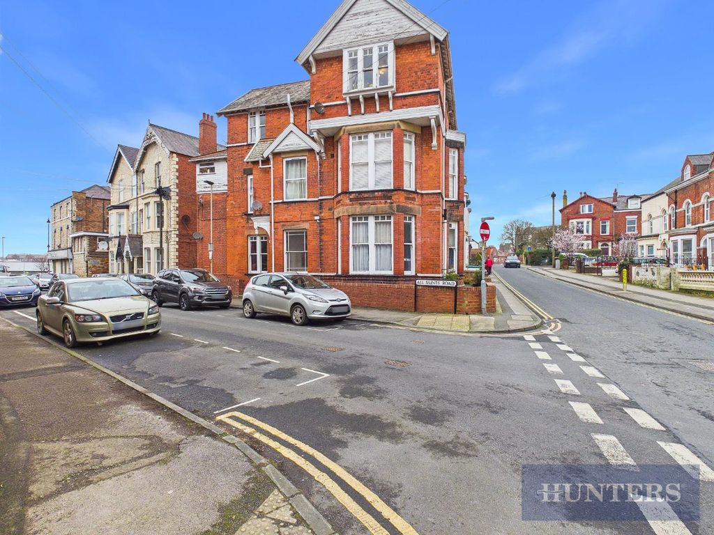 Property photo 1 of 12 Cam05316G0-Pr0356-Still009.Jpg