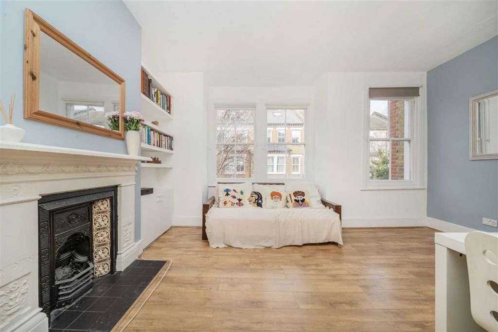 Property photo 3 of 6