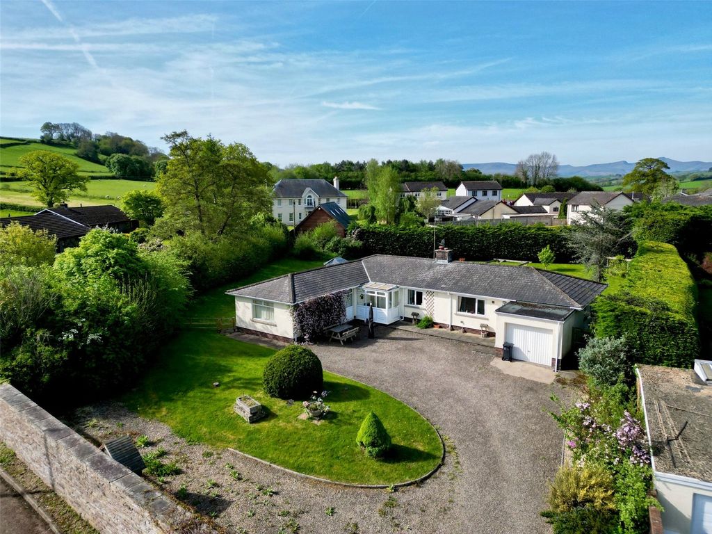 Property photo 1 of 17 Picture No. 24