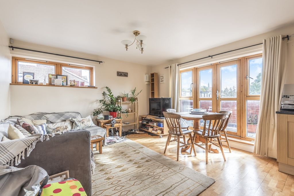 Property photo 1 of 6 542775 (2)