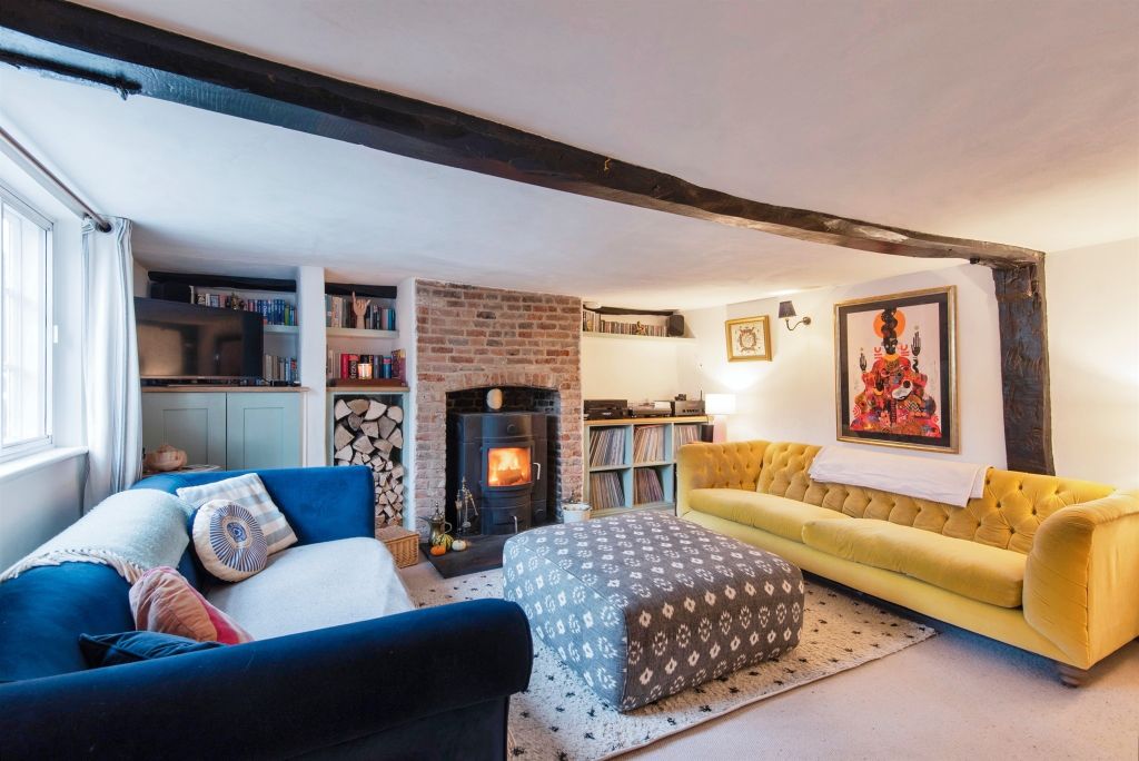 Property photo 2 of 22