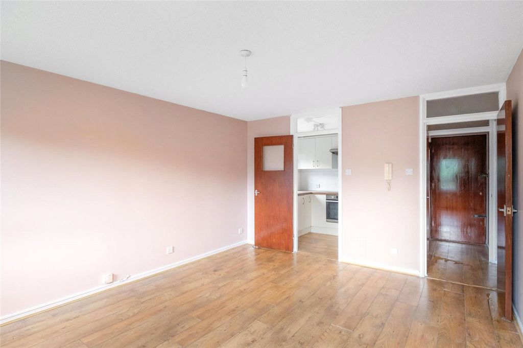 Property photo 2 of 15 Picture No. 07