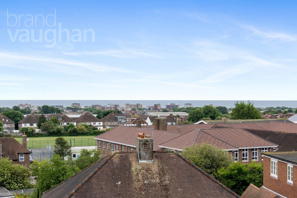 Property photo 3 of 9 Picture No. 20