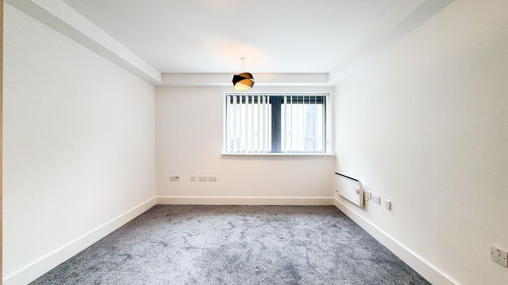 Property photo 1 of 8 Apc_6649.Jpg