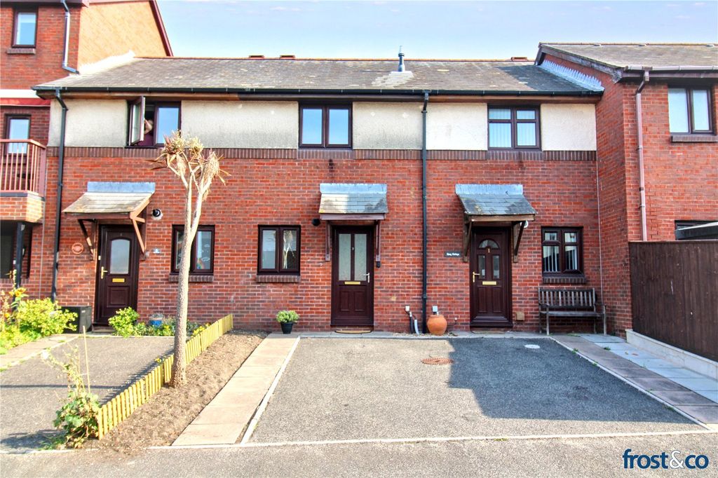 Property photo 1 of 15 3 Green Road
