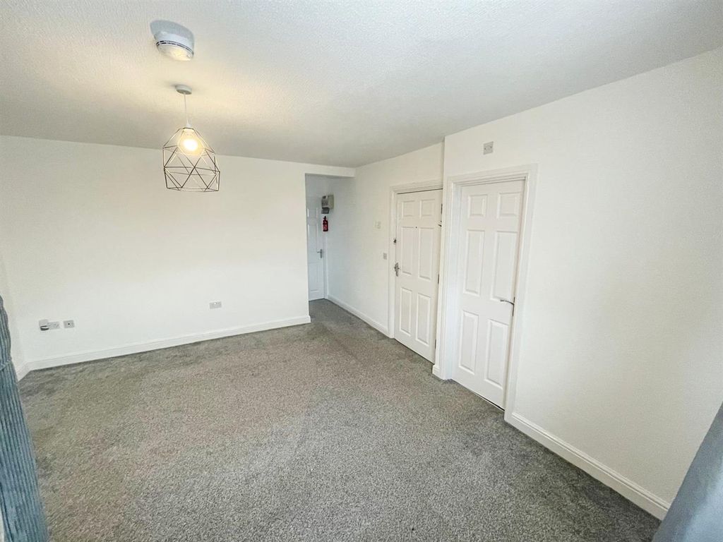 Property photo 3 of 6 1.Jpg