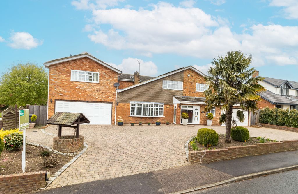 Additional image 19 of 7 bed detached house for saleNetherfield Road, Harpenden, Hertfordshire AL5